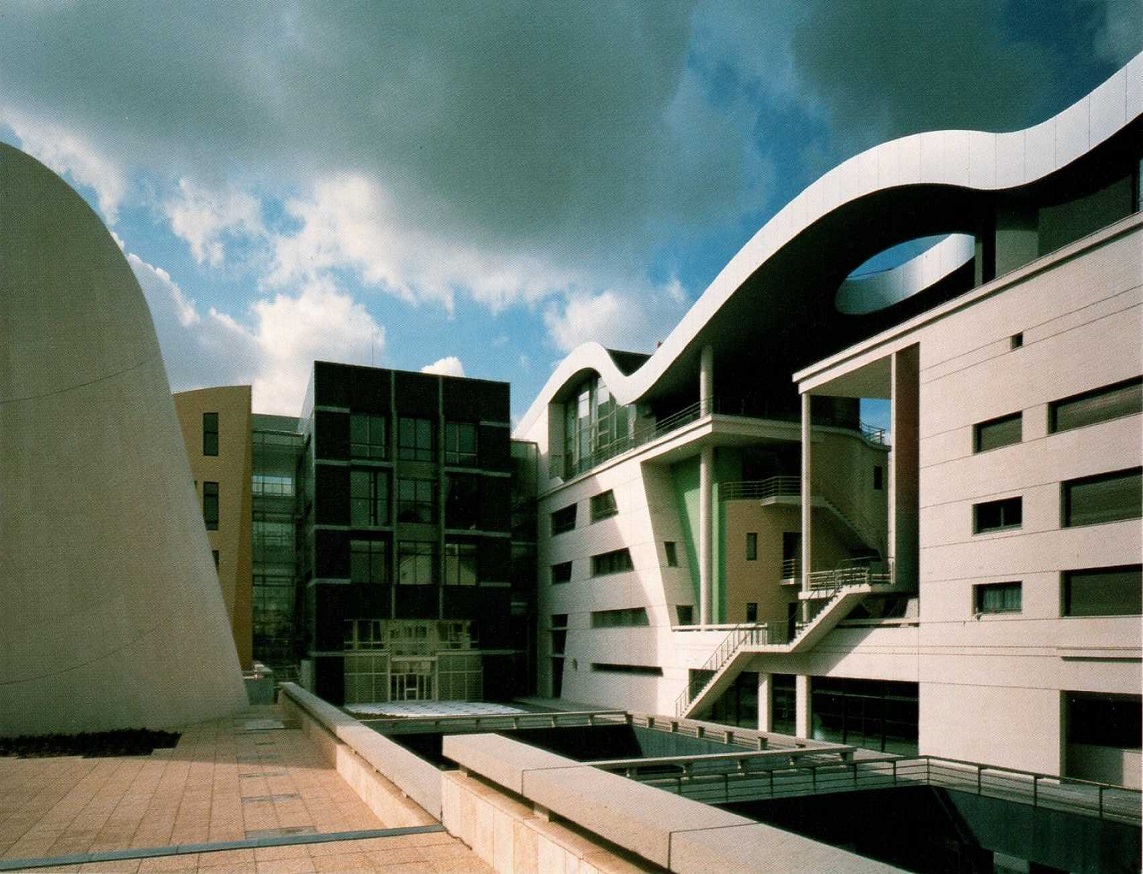 Vue du Conservatoire cour intérieure